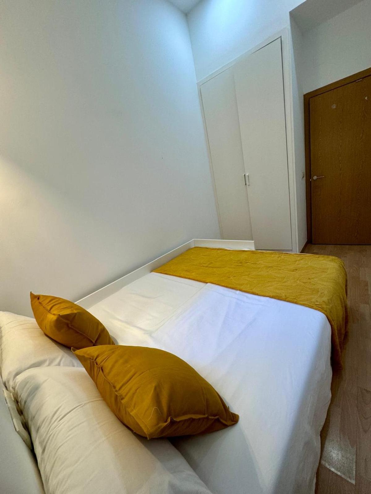 Pamis Apartament Sants, Barcelona Exterior photo