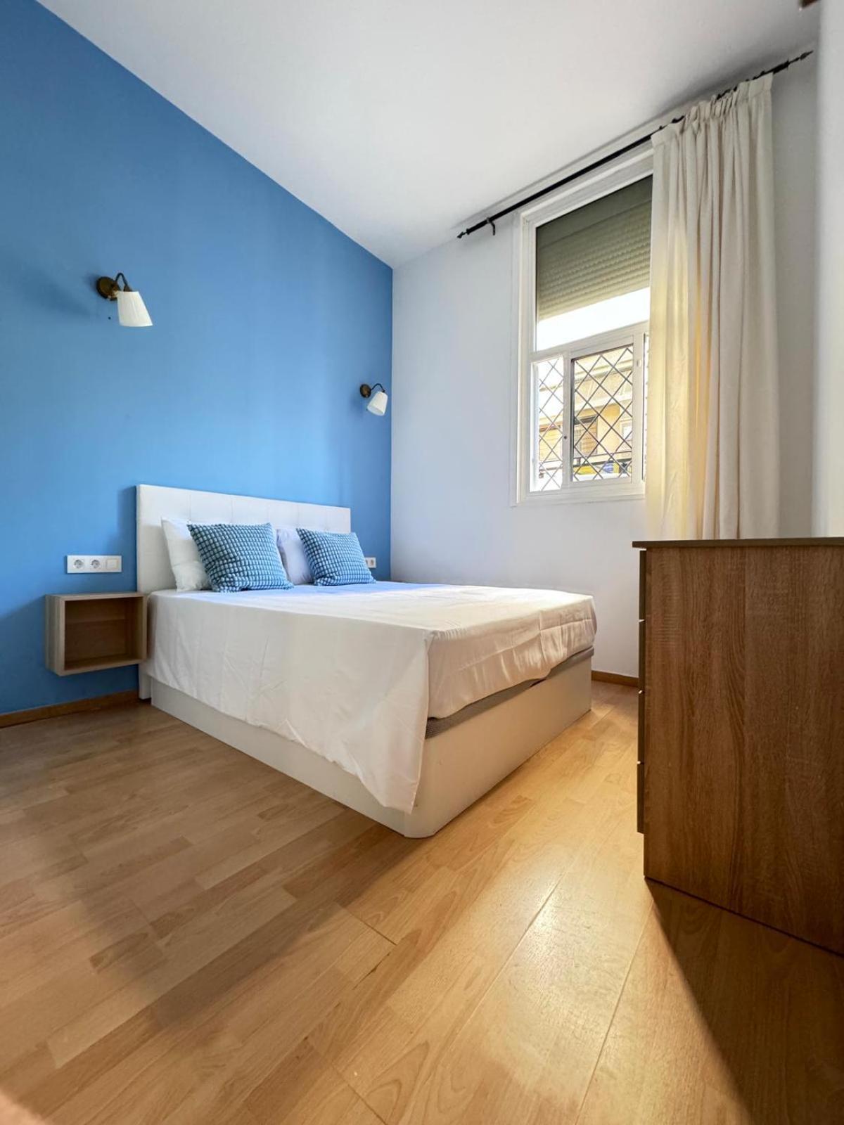 Pamis Apartament Sants, Barcelona Exterior photo